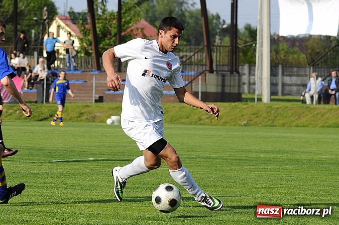 Zdjęcie w galerii na portalu naszraciborz.pl: Klasa okręgowa: Artur Potaczek katem Czyżowic wiadomości z regionu