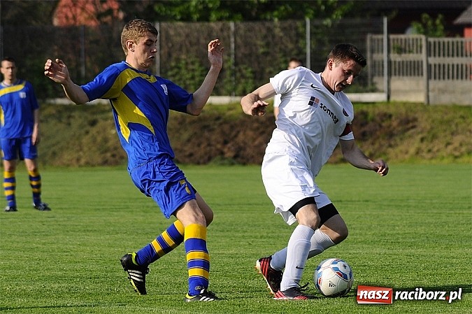 Zdjęcie w galerii na portalu naszraciborz.pl: Klasa okręgowa: Artur Potaczek katem Czyżowic wiadomości z regionu