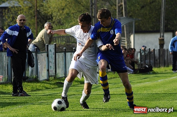 Zdjęcie w galerii na portalu naszraciborz.pl: Klasa okręgowa: Artur Potaczek katem Czyżowic wiadomości z regionu