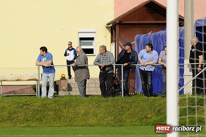 Zdjęcie w galerii na portalu naszraciborz.pl: Klasa okręgowa: Artur Potaczek katem Czyżowic wiadomości z regionu