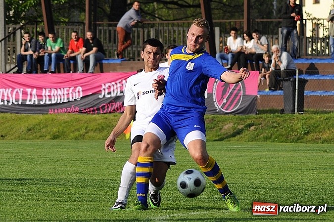 Zdjęcie w galerii na portalu naszraciborz.pl: Klasa okręgowa: Artur Potaczek katem Czyżowic wiadomości z regionu