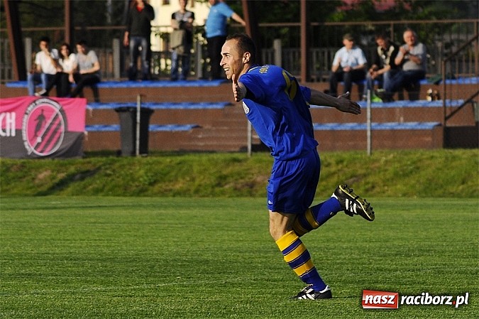 Zdjęcie w galerii na portalu naszraciborz.pl: Klasa okręgowa: Artur Potaczek katem Czyżowic wiadomości z regionu