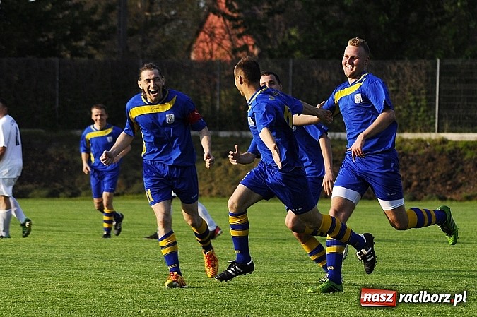 Zdjęcie w galerii na portalu naszraciborz.pl: Klasa okręgowa: Artur Potaczek katem Czyżowic wiadomości z regionu