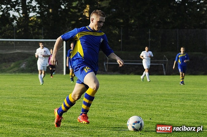 Zdjęcie w galerii na portalu naszraciborz.pl: Klasa okręgowa: Artur Potaczek katem Czyżowic wiadomości z regionu