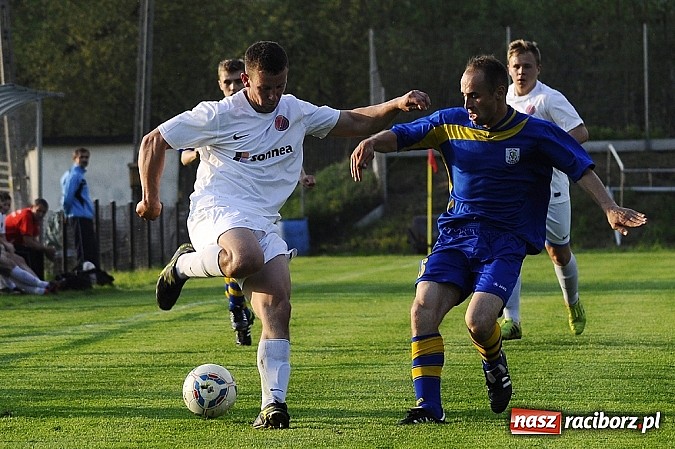 Zdjęcie w galerii na portalu naszraciborz.pl: Klasa okręgowa: Artur Potaczek katem Czyżowic wiadomości z regionu