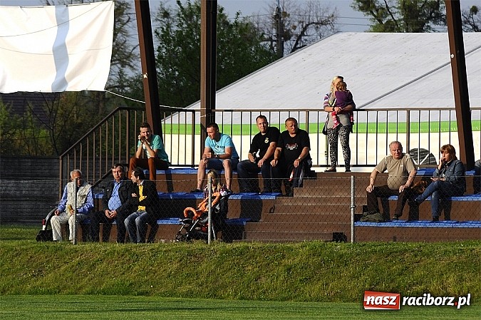 Zdjęcie w galerii na portalu naszraciborz.pl: Klasa okręgowa: Artur Potaczek katem Czyżowic wiadomości z regionu