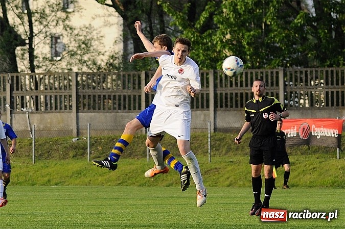 Zdjęcie w galerii na portalu naszraciborz.pl: Klasa okręgowa: Artur Potaczek katem Czyżowic wiadomości z regionu