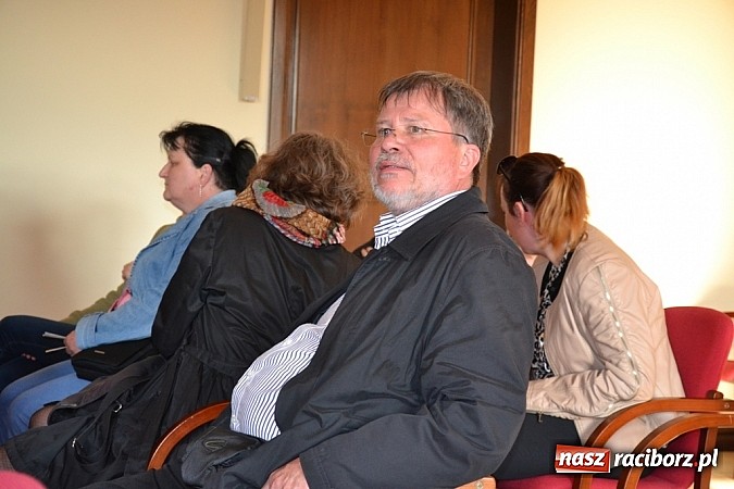 Zdjęcie w galerii na portalu naszraciborz.pl: Szlachta na pierwszy ogień! Ruszyła Noc w Starym Opactwie wiadomości z regionu