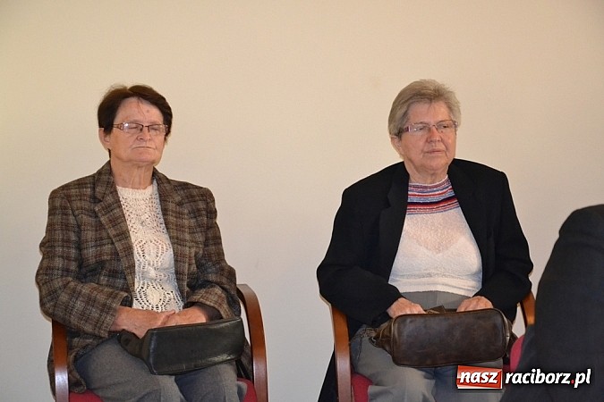 Zdjęcie w galerii na portalu naszraciborz.pl: Szlachta na pierwszy ogień! Ruszyła Noc w Starym Opactwie wiadomości z regionu