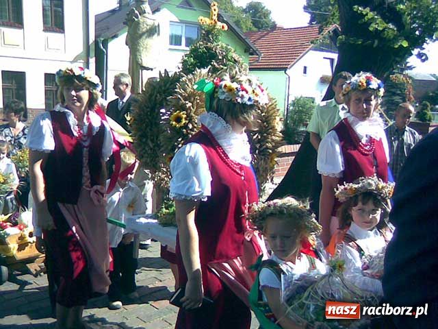Zdjęcie w galerii na portalu naszraciborz.pl: Lamborghini na dożynkach wiadomości z regionu
