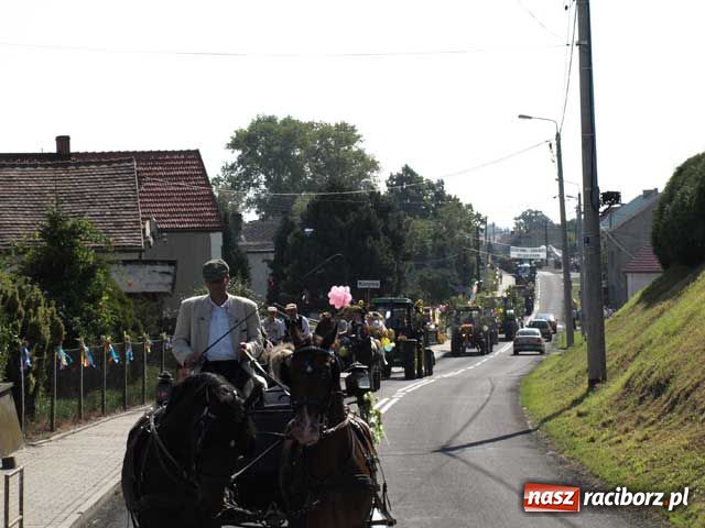 Zdjęcie w galerii na portalu naszraciborz.pl: Lamborghini na dożynkach wiadomości z regionu