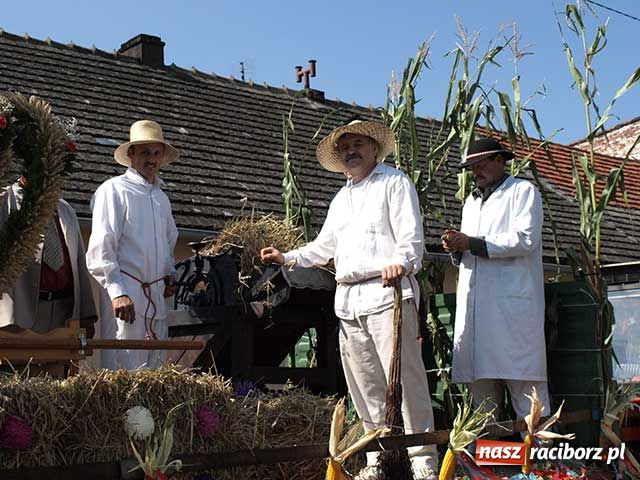 Zdjęcie w galerii na portalu naszraciborz.pl: Lamborghini na dożynkach wiadomości z regionu