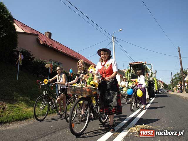 Zdjęcie w galerii na portalu naszraciborz.pl: Lamborghini na dożynkach wiadomości z regionu