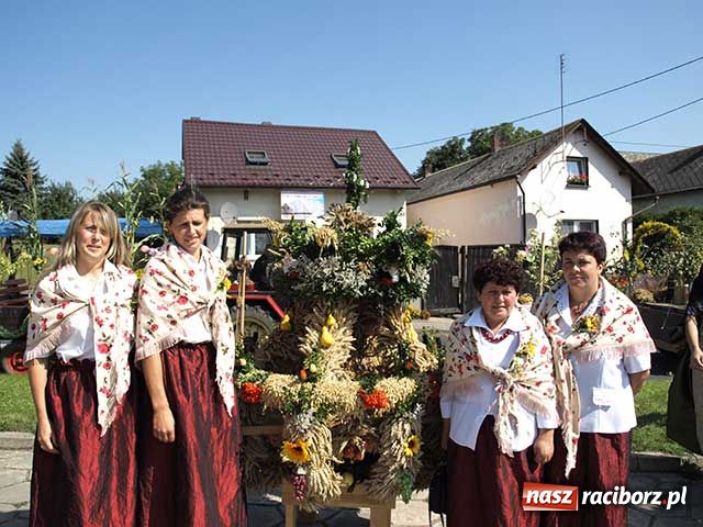 Zdjęcie w galerii na portalu naszraciborz.pl: Lamborghini na dożynkach wiadomości z regionu