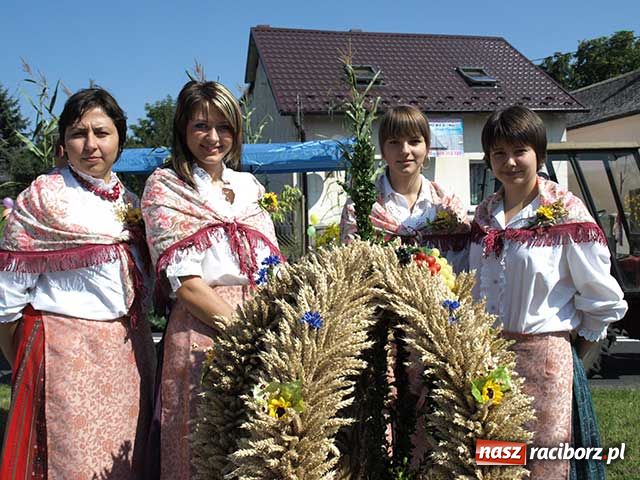 Zdjęcie w galerii na portalu naszraciborz.pl: Lamborghini na dożynkach wiadomości z regionu