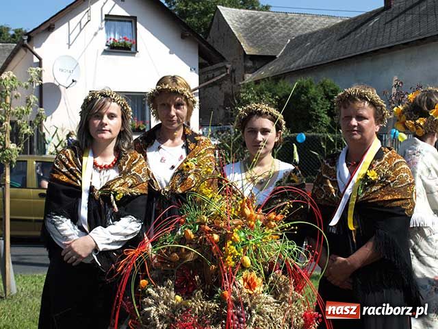 Zdjęcie w galerii na portalu naszraciborz.pl: Lamborghini na dożynkach wiadomości z regionu