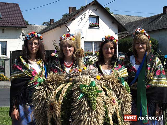 Zdjęcie w galerii na portalu naszraciborz.pl: Lamborghini na dożynkach wiadomości z regionu
