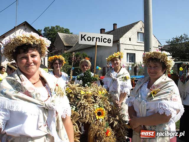 Zdjęcie w galerii na portalu naszraciborz.pl: Lamborghini na dożynkach wiadomości z regionu