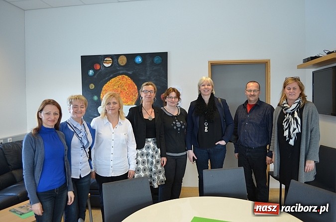 Zdjęcie w galerii na portalu naszraciborz.pl: Z Ostroga na Islandię w ramach Comeniusa wiadomości z regionu