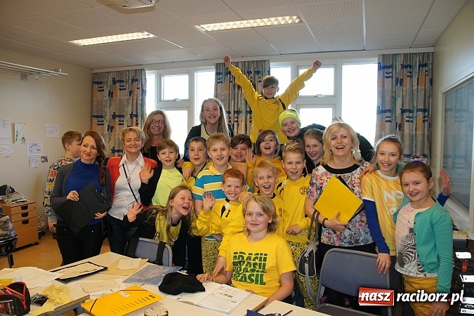 Zdjęcie w galerii na portalu naszraciborz.pl: Z Ostroga na Islandię w ramach Comeniusa wiadomości z regionu