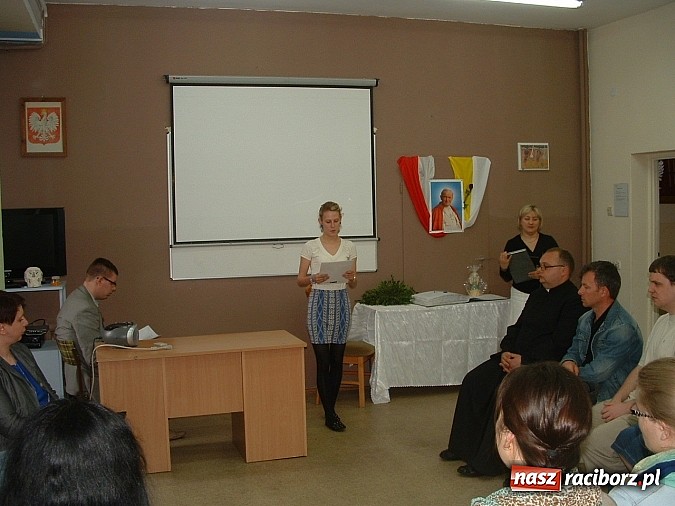 Zdjęcie w galerii na portalu naszraciborz.pl: Raciborski Medyk oddał hołd wielkiemu rodakowi wiadomości z regionu