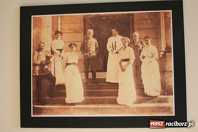 Zdjęcie w galerii na portalu naszraciborz.pl: Rudy: Otwarto wystawę poświęconą pamięci rodziny książąt von Ratibor und Corvey wiadomości z regionu