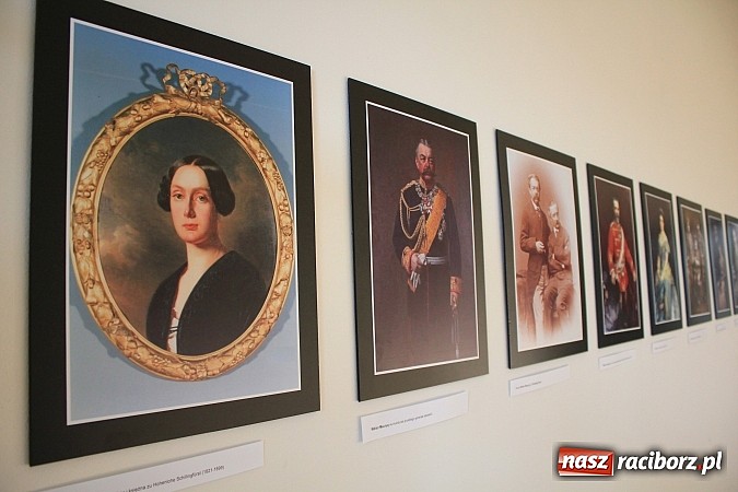 Zdjęcie w galerii na portalu naszraciborz.pl: Rudy: Otwarto wystawę poświęconą pamięci rodziny książąt von Ratibor und Corvey wiadomości z regionu