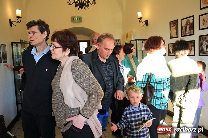 Zdjęcie w galerii na portalu naszraciborz.pl: Rudy: Otwarto wystawę poświęconą pamięci rodziny książąt von Ratibor und Corvey wiadomości z regionu