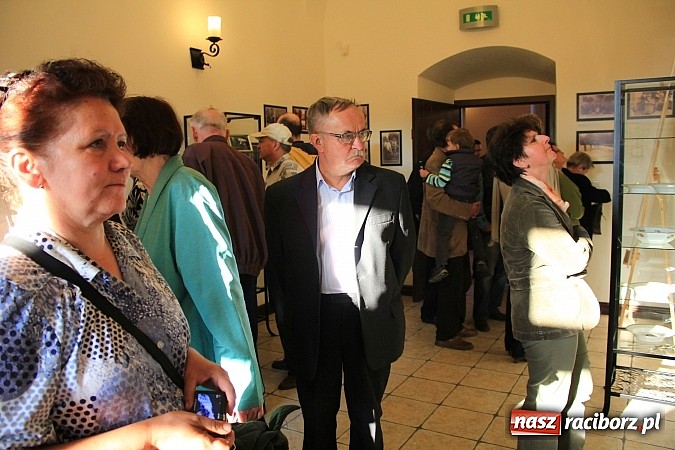 Zdjęcie w galerii na portalu naszraciborz.pl: Rudy: Otwarto wystawę poświęconą pamięci rodziny książąt von Ratibor und Corvey wiadomości z regionu