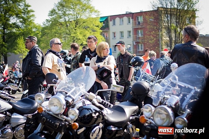 Zdjęcie w galerii na portalu naszraciborz.pl: Czar jednośladów. Ponad trzysta maszyn w Raciborzu wiadomości z regionu