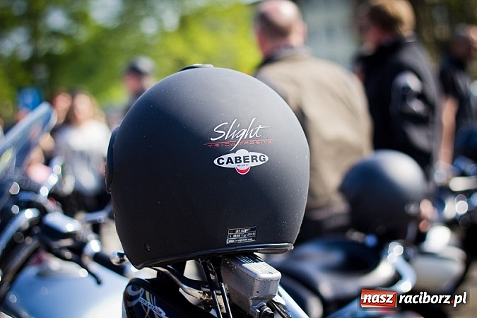 Zdjęcie w galerii na portalu naszraciborz.pl: Czar jednośladów. Ponad trzysta maszyn w Raciborzu wiadomości z regionu