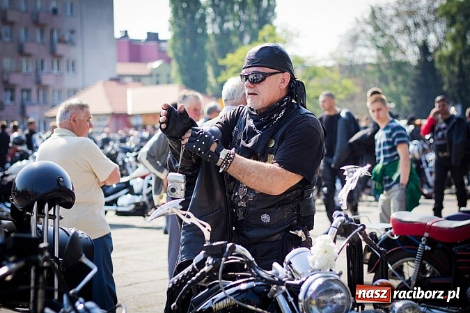 Zdjęcie w galerii na portalu naszraciborz.pl: Czar jednośladów. Ponad trzysta maszyn w Raciborzu wiadomości z regionu