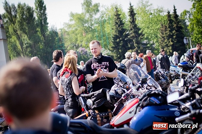 Zdjęcie w galerii na portalu naszraciborz.pl: Czar jednośladów. Ponad trzysta maszyn w Raciborzu wiadomości z regionu