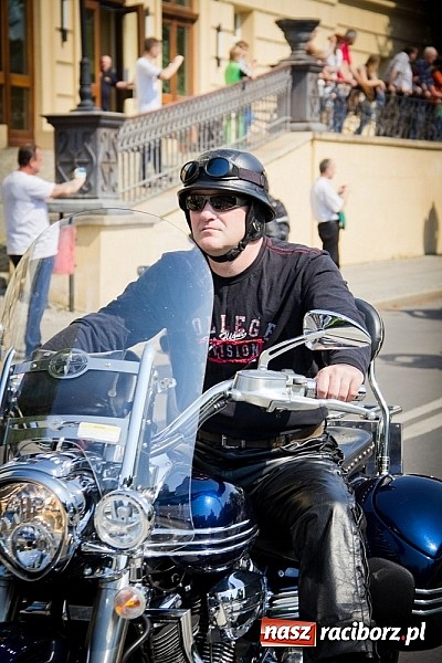 Zdjęcie w galerii na portalu naszraciborz.pl: Czar jednośladów. Ponad trzysta maszyn w Raciborzu wiadomości z regionu