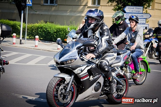 Zdjęcie w galerii na portalu naszraciborz.pl: Czar jednośladów. Ponad trzysta maszyn w Raciborzu wiadomości z regionu