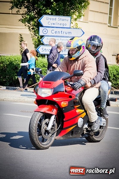 Zdjęcie w galerii na portalu naszraciborz.pl: Czar jednośladów. Ponad trzysta maszyn w Raciborzu wiadomości z regionu