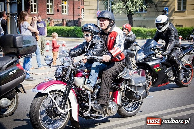 Zdjęcie w galerii na portalu naszraciborz.pl: Czar jednośladów. Ponad trzysta maszyn w Raciborzu wiadomości z regionu