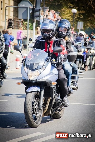 Zdjęcie w galerii na portalu naszraciborz.pl: Czar jednośladów. Ponad trzysta maszyn w Raciborzu wiadomości z regionu