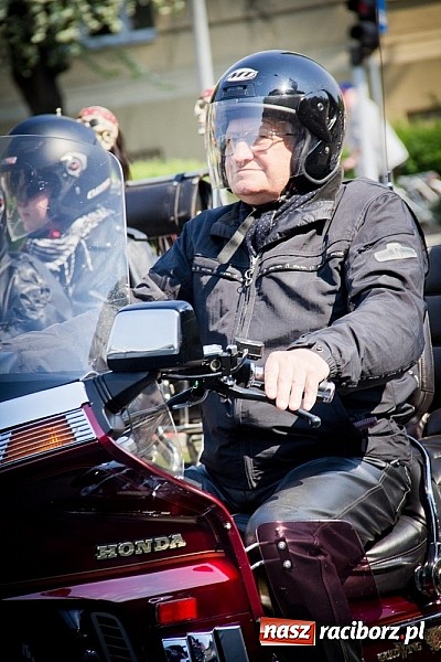 Zdjęcie w galerii na portalu naszraciborz.pl: Czar jednośladów. Ponad trzysta maszyn w Raciborzu wiadomości z regionu