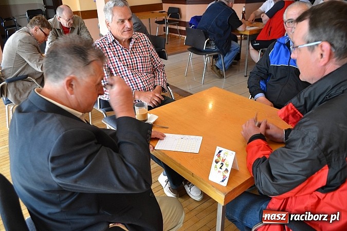 Zdjęcie w galerii na portalu naszraciborz.pl: Turniej skata w Nędzy. Stawką puchar wójta wiadomości z regionu