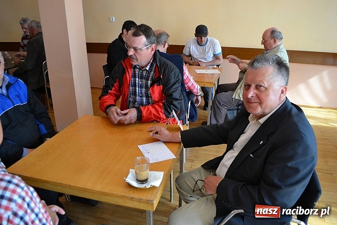 Zdjęcie w galerii na portalu naszraciborz.pl: Turniej skata w Nędzy. Stawką puchar wójta wiadomości z regionu