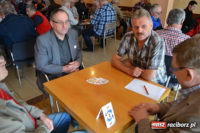 Zdjęcie w galerii na portalu naszraciborz.pl: Turniej skata w Nędzy. Stawką puchar wójta wiadomości z regionu