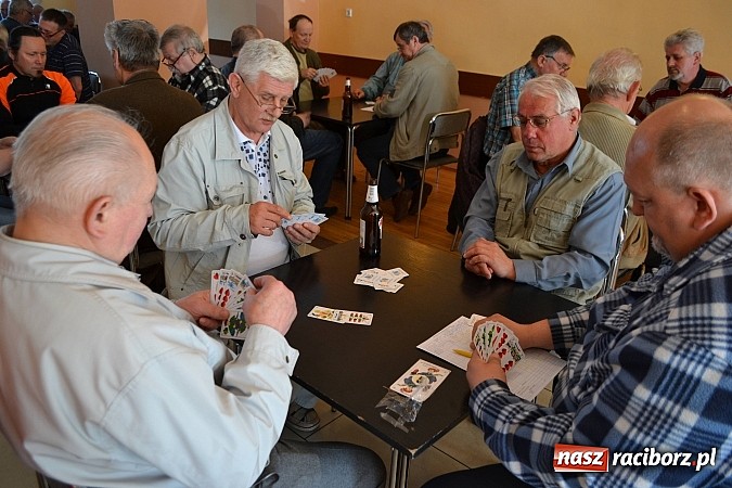Zdjęcie w galerii na portalu naszraciborz.pl: Turniej skata w Nędzy. Stawką puchar wójta wiadomości z regionu
