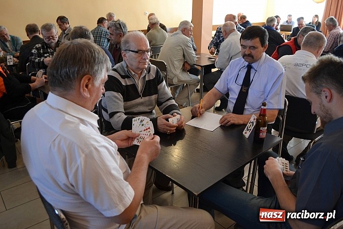 Zdjęcie w galerii na portalu naszraciborz.pl: Turniej skata w Nędzy. Stawką puchar wójta wiadomości z regionu