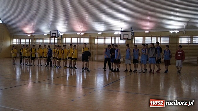 Zdjęcie w galerii na portalu naszraciborz.pl: Półfinały młodych szczypiornistów w Pietrowicach wiadomości z regionu