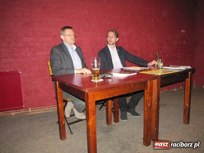 Zdjęcie w galerii na portalu naszraciborz.pl: Horyzonty śląskiej literatury w ujęciu profesora Kadłubka wiadomości z regionu