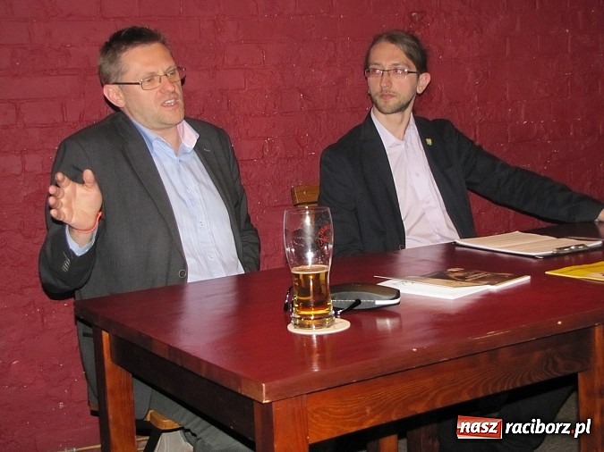 Zdjęcie w galerii na portalu naszraciborz.pl: Horyzonty śląskiej literatury w ujęciu profesora Kadłubka wiadomości z regionu