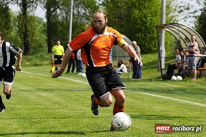 Zdjęcie w galerii na portalu naszraciborz.pl: B klasa: Wicher Płonia pokonał Zabełków wiadomości z regionu