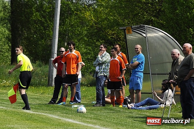 Zdjęcie w galerii na portalu naszraciborz.pl: B klasa: Wicher Płonia pokonał Zabełków wiadomości z regionu