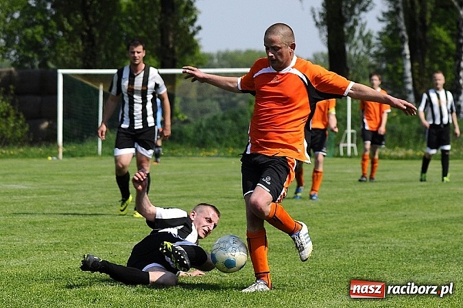 Zdjęcie w galerii na portalu naszraciborz.pl: B klasa: Wicher Płonia pokonał Zabełków wiadomości z regionu